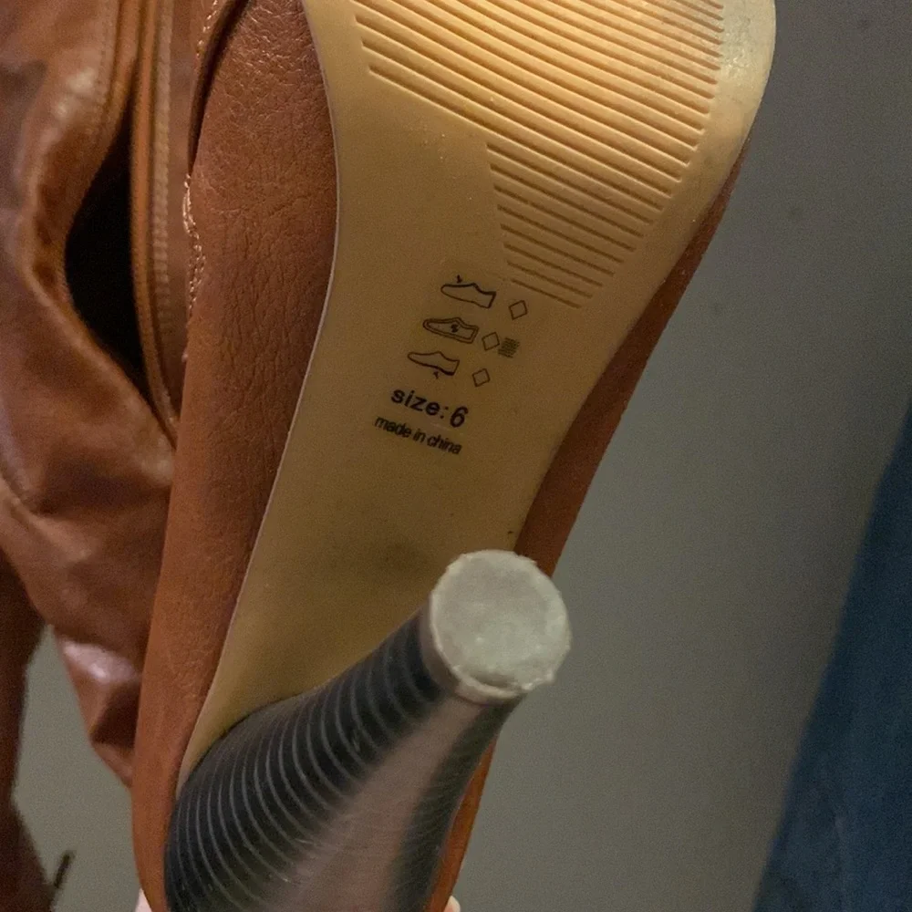 JustFab under the knee heeled boots . Only been worn a handful of times. - Picture 3 of 5